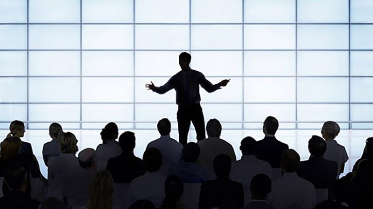 Saat Pemimpin Terjebak Kesalahan Retorika